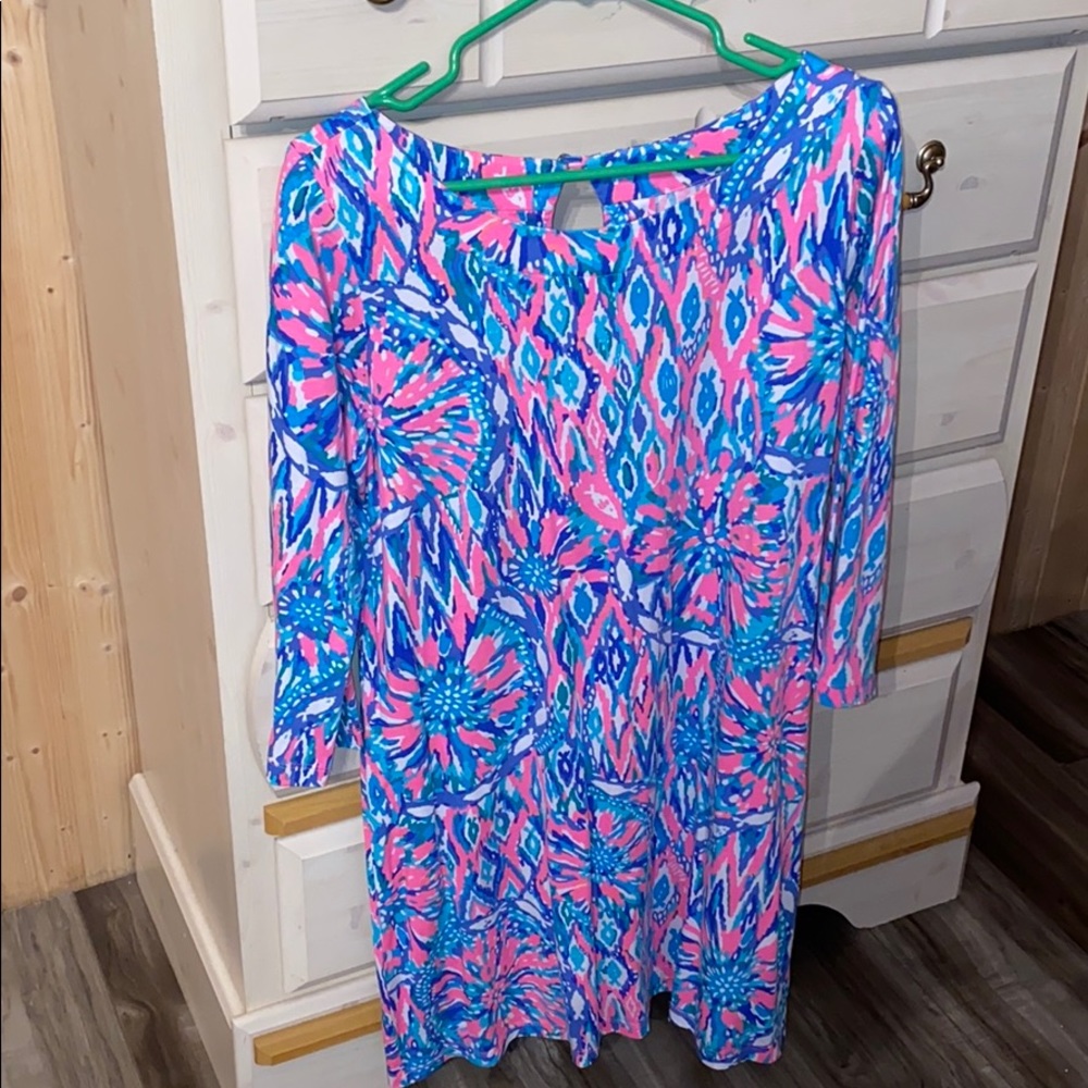 Lily Pulitzer dress size large. Wore once